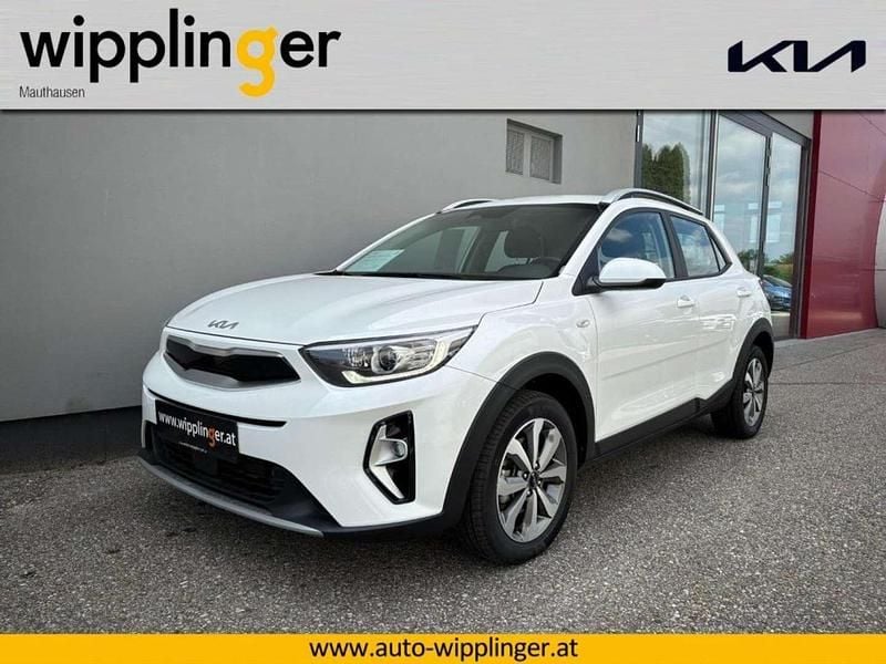 Weiß Gebraucht 2024 Kia Stonic Silver SUV | € 18.750 (Fairer Preis) - Bild 1/4