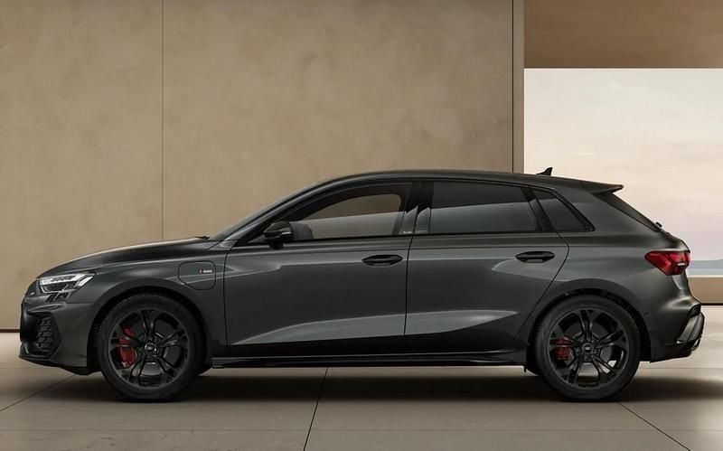 Neu Audi A3 S-Line 272 PS (200 kW) 2025 Grau Limousine