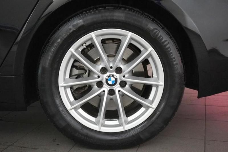 Gebraucht BMW 530 Efficient Dynamics 252 PS (185 kW) 2019 Schwarz Limousine