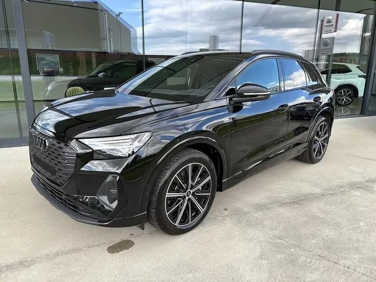 Gebraucht Audi Q4 e-tron Business 250 kW (340 PS) 2025 Schwarz  metallicperleffektno SUV