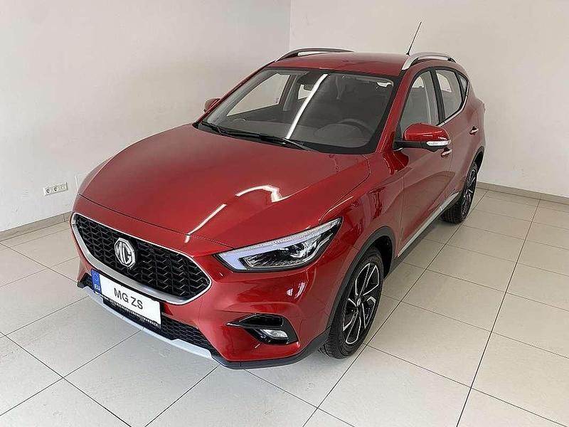 Neu MG ZS Luxury 106 PS (77 kW) 2025 Rot Limousine