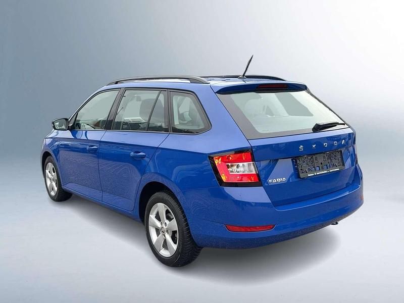 Gebraucht Skoda Fabia 95 PS (69 kW) 2021 Blau Kombi