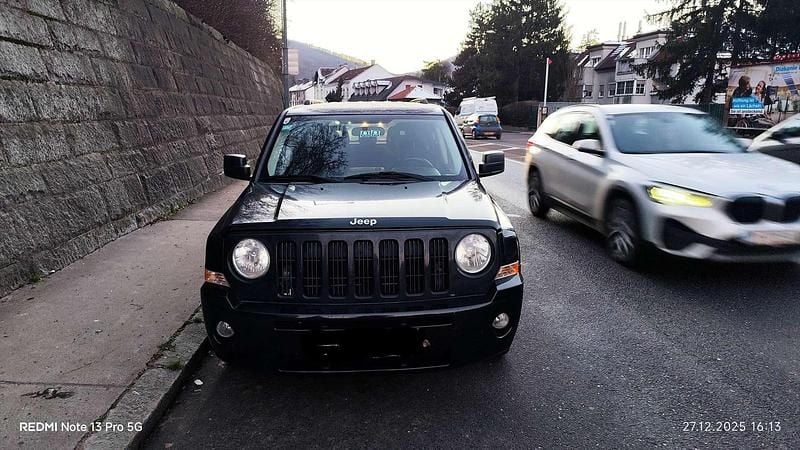 Schwarz Gebraucht 2009 Jeep Patriot SUV | € 3.000 - Bild 1/4