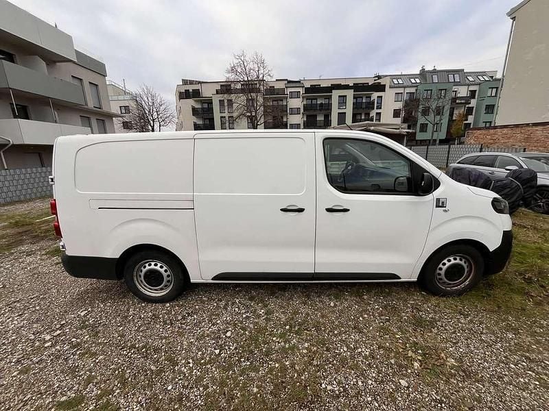 Gebraucht Opel Vivaro-e Combi Enjoy 56 kW (77 PS) 2022 Weiß Van