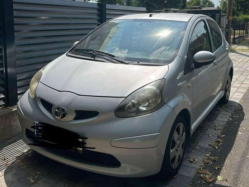 Gebraucht Toyota Aygo Cool 68 PS (50 kW) 2007 Silber Kleinwagen