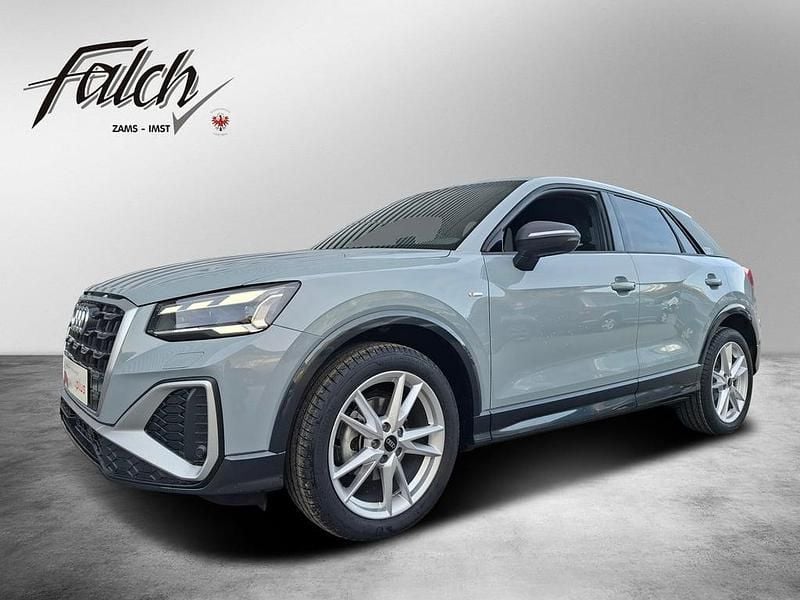 Grau Gebraucht 2025 Audi Q2 S-Line SUV | € 37.990 - Bild 1/4