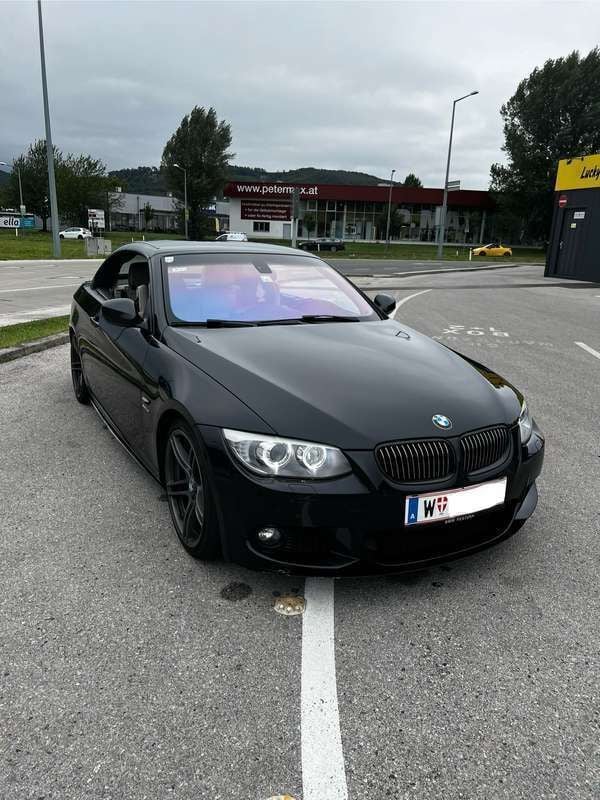 Schwarz Gebraucht 2011 BMW 335 Cabriolet M Performance Cabrio | € 25.000 - Bild 1/4
