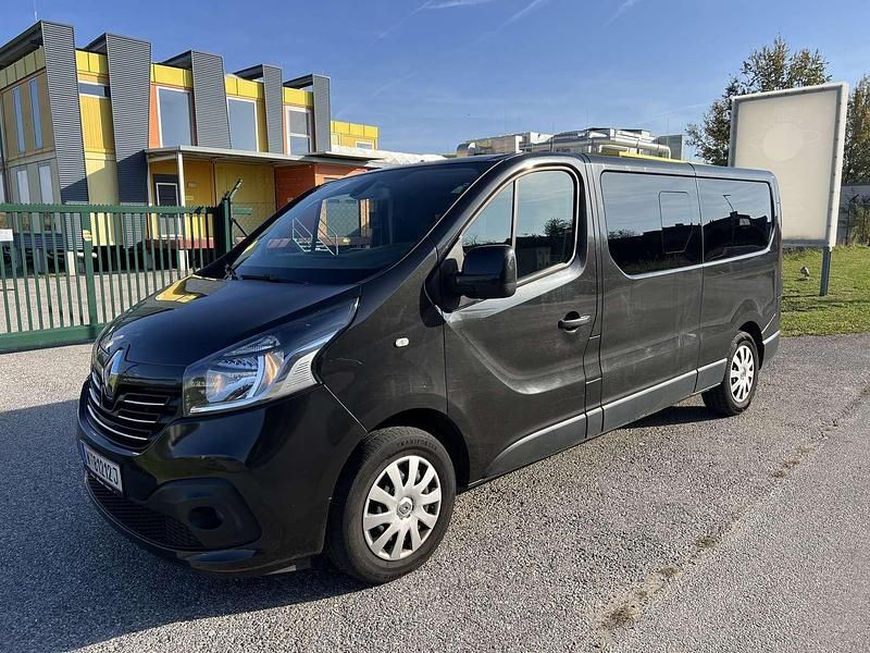 Gebraucht 2017 Renault Trafic Van | € 18.200 - Bild 1/4