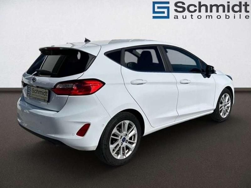Gebraucht Ford Fiesta Titanium 99 PS (72 kW) 2023 Weiß Kleinwagen