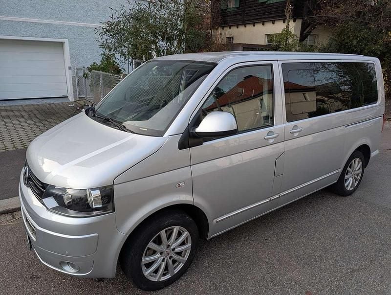 Gebraucht VW Multivan Highline 179 PS (131 kW) 2010 Silber Van