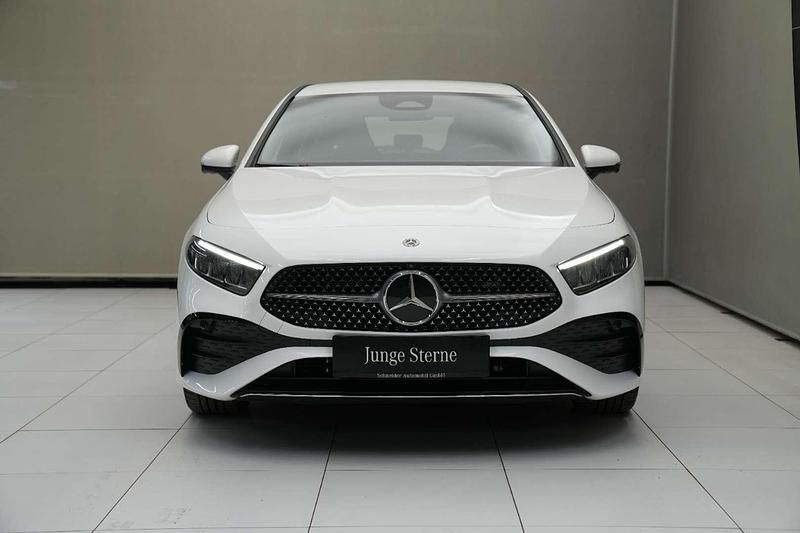 Gebraucht Mercedes A250 272 PS (200 kW) 2023 Weiß Kleinwagen