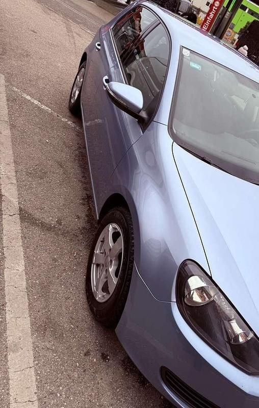 Gebraucht VW Golf VI 80 PS (58 kW) 2011 Kleinwagen