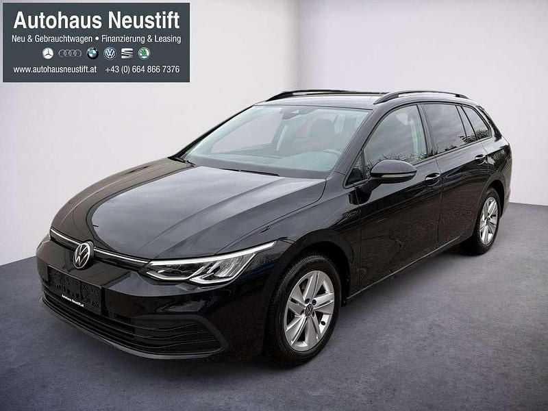 Gebraucht VW Golf VIII Life 150 PS (110 kW) 2022 Schwarz Kombi
