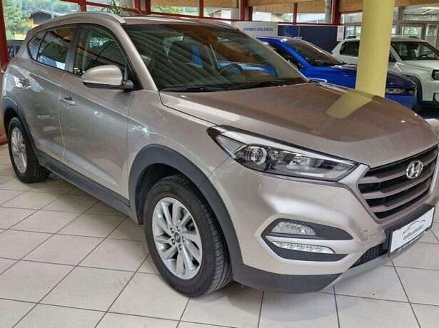 Gebraucht Hyundai Tucson Edition 116 PS (85 kW) 2017 Beige SUV