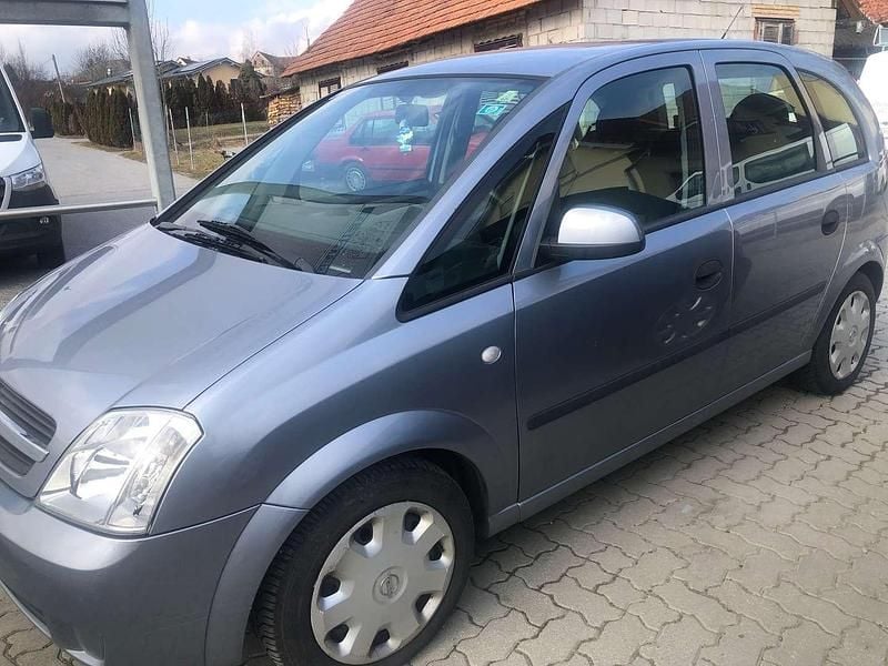 Grau Gebraucht 2003 Opel Meriva Van / Kleinbus | € 650 - Bild 1/3