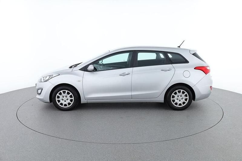 Gebraucht Hyundai i30 99 PS (72 kW) 2015 Grau Kombi