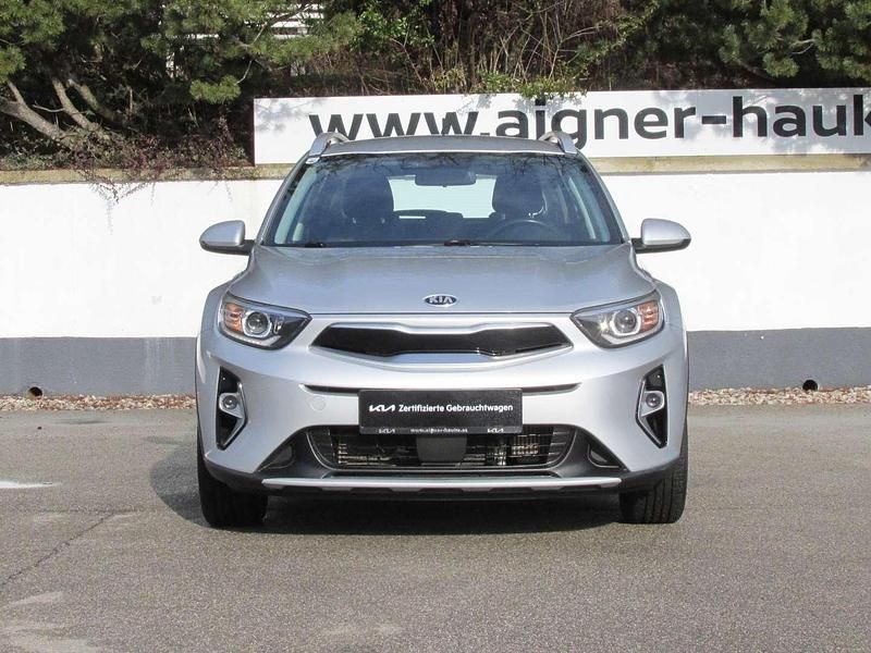 Gebraucht Kia Stonic Silver 99 PS (72 kW) 2021 Silber SUV