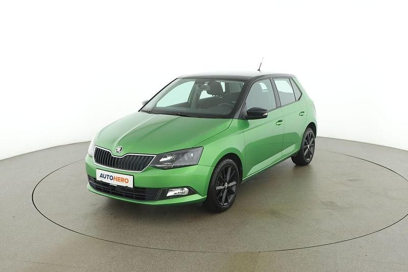 Grün Gebraucht 2018 Skoda Fabia Ambition Limousine | € 9.090 (Fairer Preis) - Bild 1/3