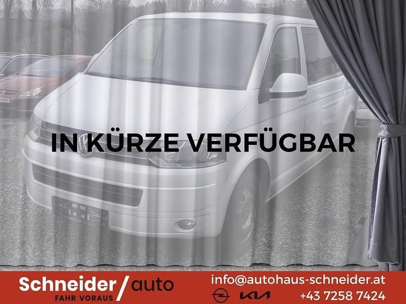 Weiß Gebraucht 2013 VW Caravelle Comfortline Van / Kleinbus | € 15.877 - Bild 1/1