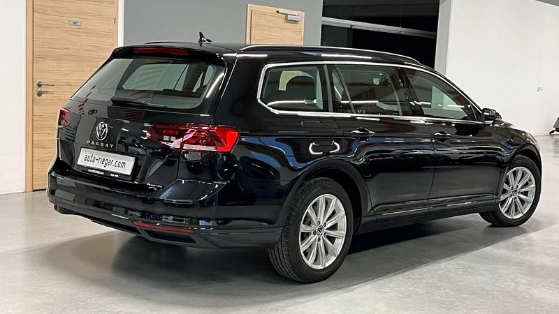 Gebraucht VW Passat Business 200 PS (147 kW) 2022 Schwarz Kombi