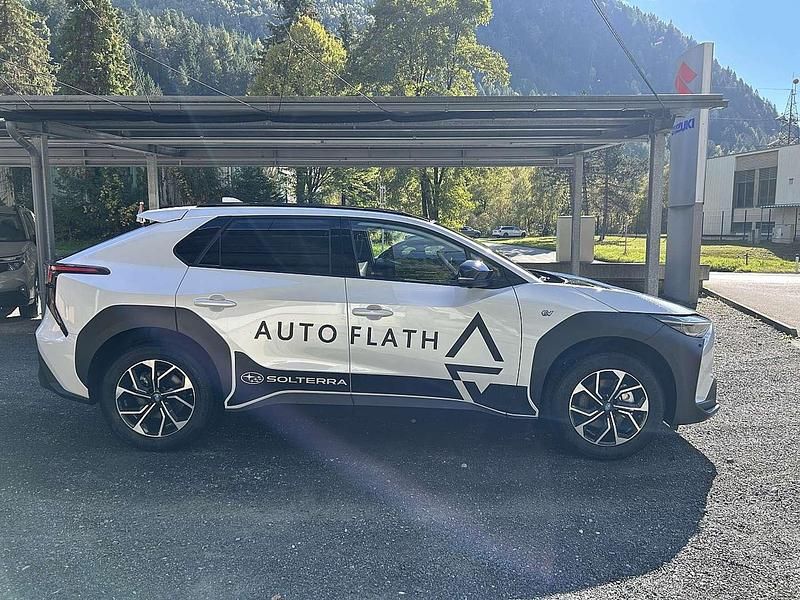 Gebraucht Subaru Solterra 160 kW (218 PS) 2025 Weiß SUV