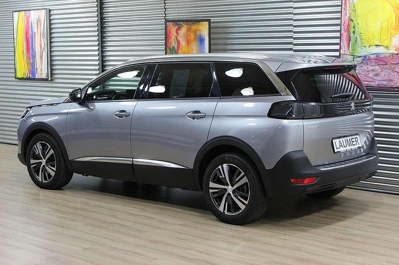 Gebraucht Peugeot 5008 Allure 131 PS (96 kW) 2023 Grau Van / Kleinbus