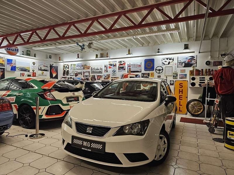 Weiß Gebraucht 2014 Seat Ibiza Reference Kleinwagen | € 6.990 (Fairer Preis) - Bild 1/4