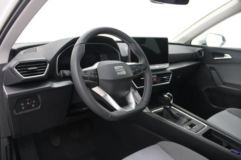 Neu Seat Leon Style 115 PS (84 kW) 2026 Weiss  normal Kombi