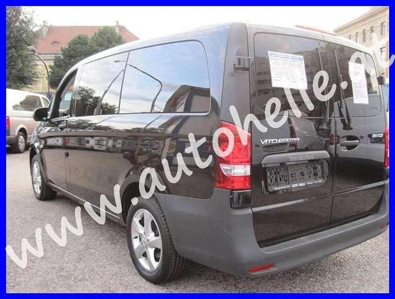 Gebraucht Mercedes Vito 163 PS (119 kW) 2022 Schwarz Van