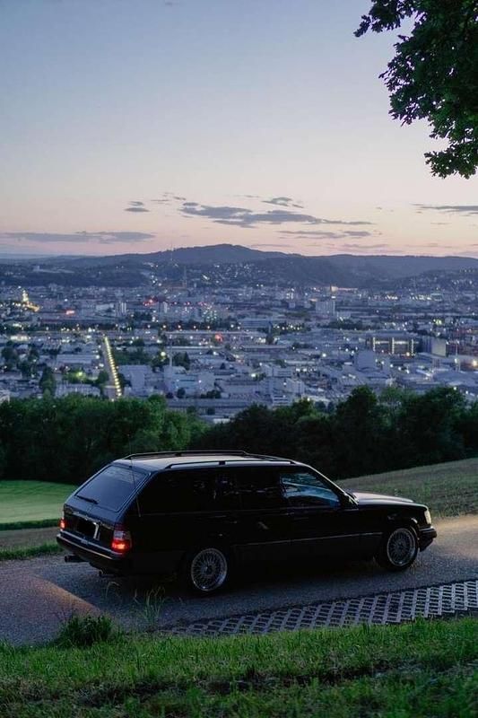 Gebraucht Mercedes E220 150 PS (110 kW) 1993 Kombi