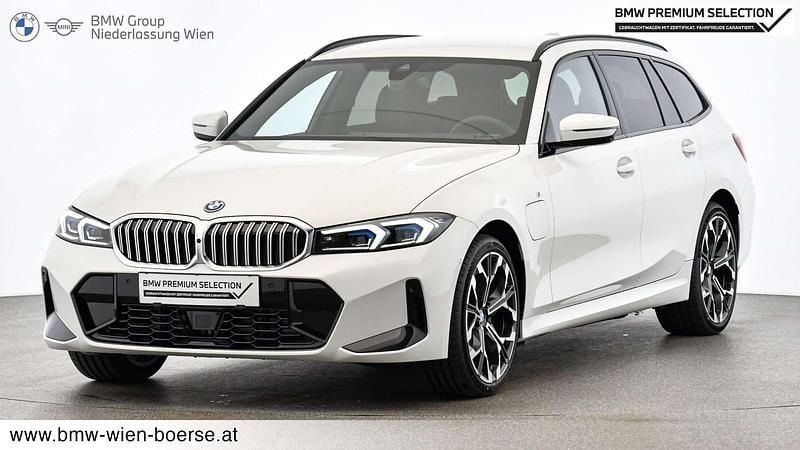 Weiß Gebraucht 2024 BMW 330e Efficient Dynamics Kombi | € 48.392 (Etwas zu teuer) - Bild 1/4