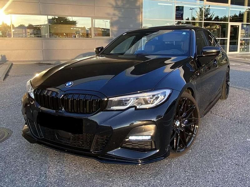 Gebraucht BMW 330e M Sport 184 PS (135 kW) 2019 Schwarz Limousine