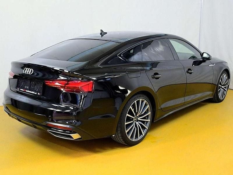 Schwarz Gebraucht 2023 Audi A5 Sportback Advanced Kleinwagen | € 42.749 (Etwas zu teuer) - Bild 1/4