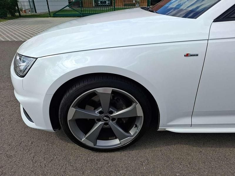 Gebraucht Audi A4 Sport 190 PS (139 kW) 2019 Weiß Kombi