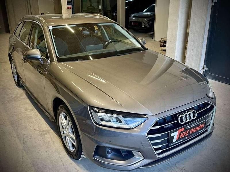 Gebraucht Audi A4 Advanced 190 PS (139 kW) 2020 Grau Kombi
