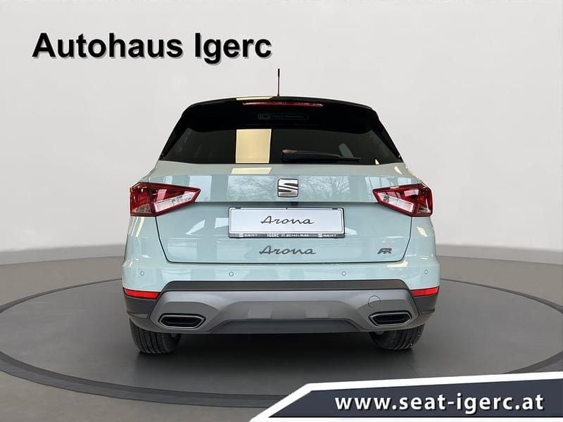 Neu Seat Arona FR 115 PS (84 kW) 2026 Hellgrau  metallic SUV