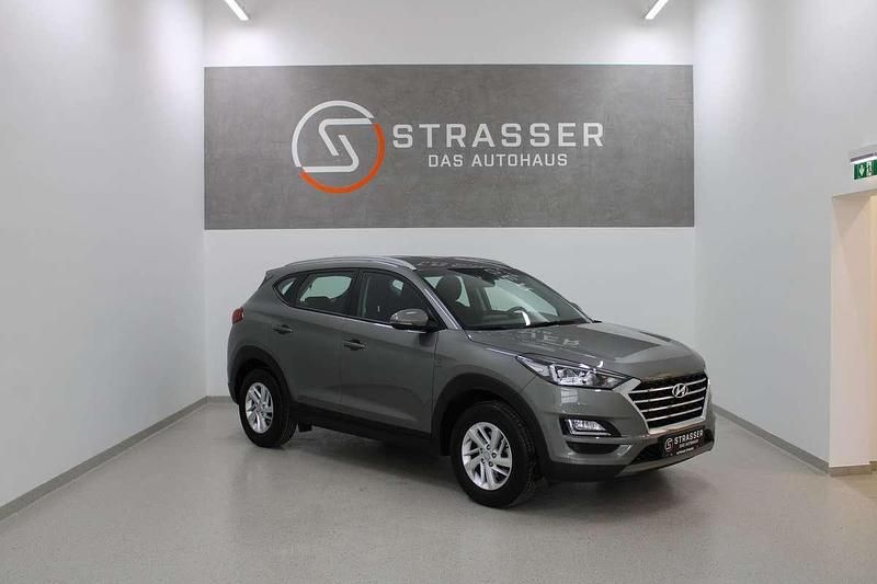 Gebraucht Hyundai Tucson 136 PS (100 kW) 2020 Mittelgrün metallic SUV