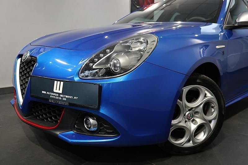 Gebraucht Alfa Romeo Giulietta Super 120 PS (88 kW) 2018 Blau Kleinwagen