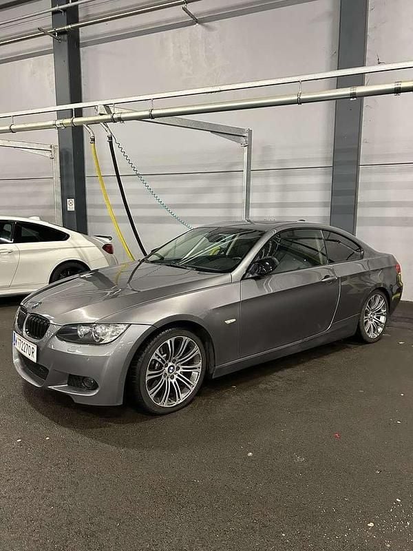 Gebraucht BMW 330 231 PS (169 kW) 2007 Coupé