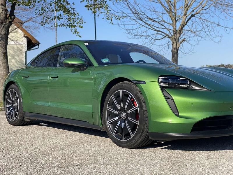 Gebraucht Porsche Taycan 419 kW (571 PS) 2022 Grün Limousine