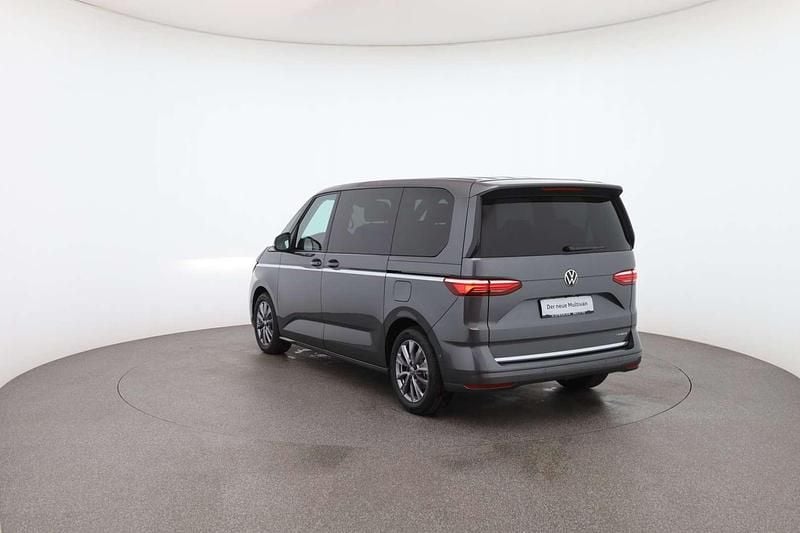 Gebraucht VW Multivan Style 218 PS (160 kW) 2024 Mittelgrau  metallic Van