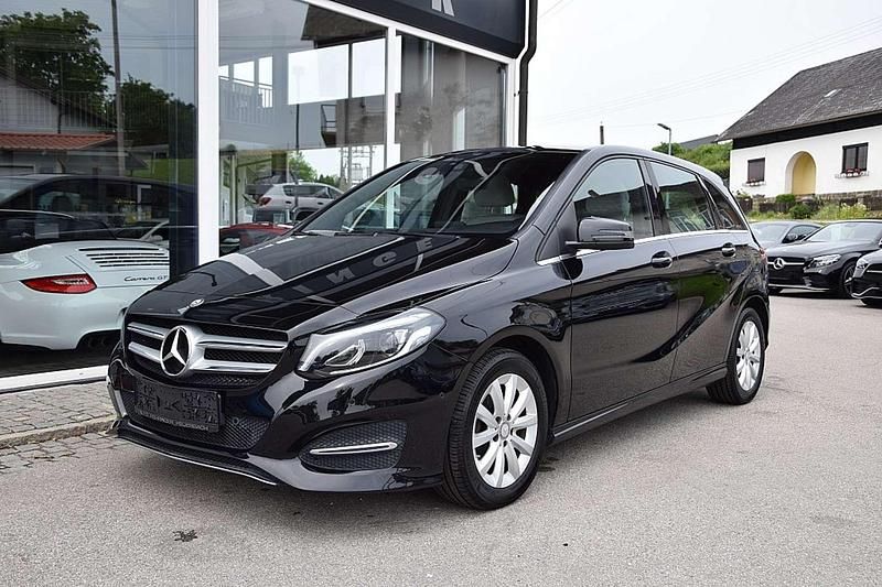 Gebraucht Mercedes B180 Style 109 PS (80 kW) 2017 Schwarz Van / Kleinbus