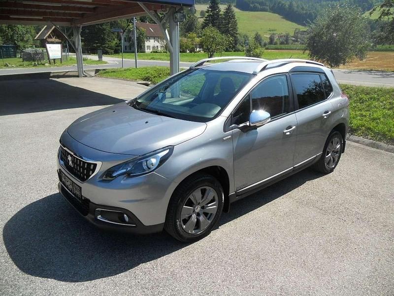 Silber Gebraucht 2018 Peugeot 2008 Style SUV | € 11.990 (Etwas zu teuer) - Bild 1/4