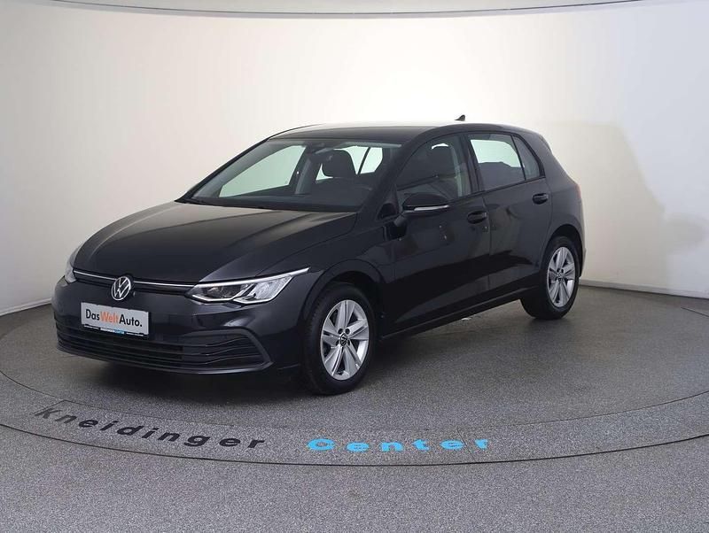 Gebraucht VW Golf VIII Life 116 PS (85 kW) 2023 Schwarz  metallicperleffektno Limousine