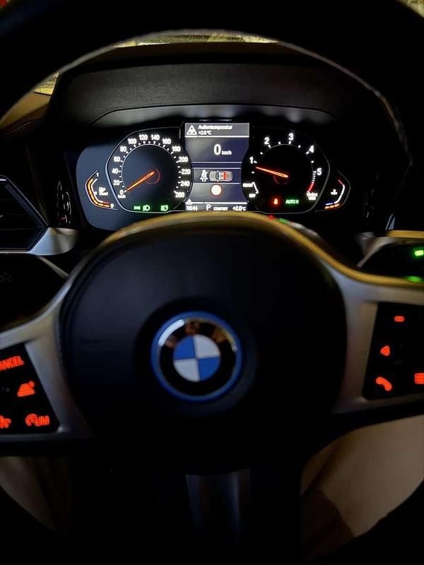 Gebraucht BMW 320 190 PS (139 kW) 2021 Kombi