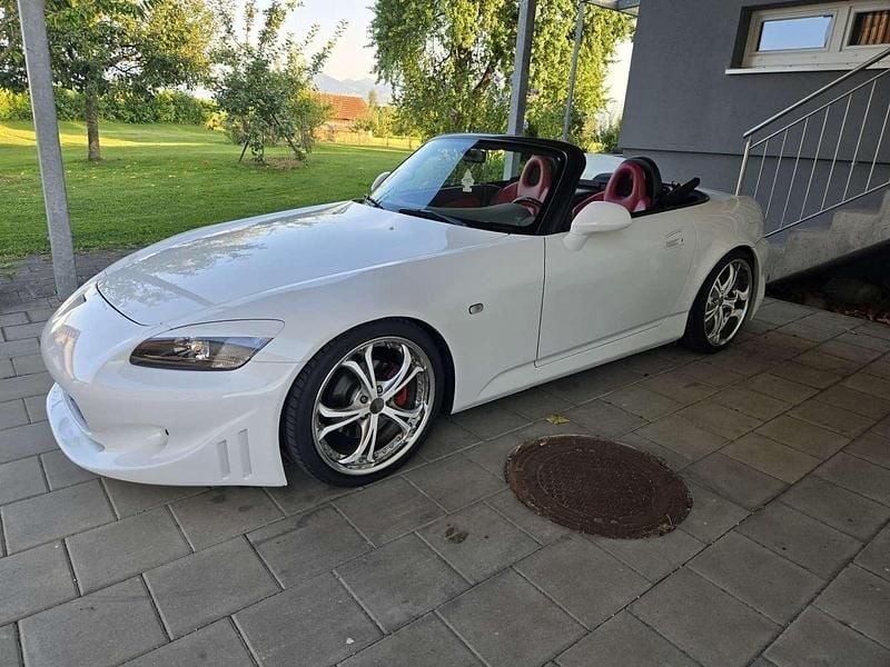 Weiß Gebraucht 2000 Honda S 2000 S Cabrio | € 35.000 - Bild 1/4