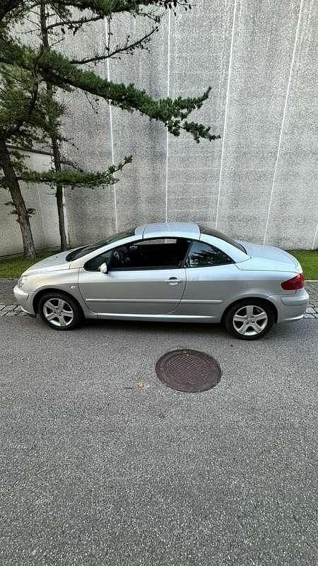 Gebraucht Peugeot 307 CC 109 PS (80 kW) 2005 Cabrio