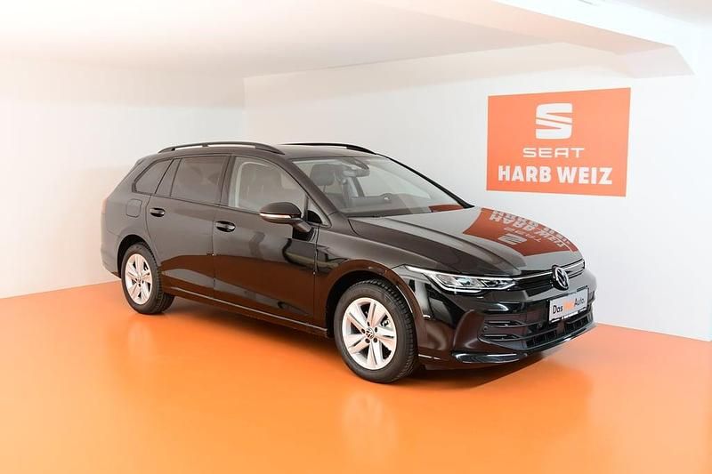 Gebraucht VW Golf VIII Life 116 PS (85 kW) 2025 Schwarz Kombi