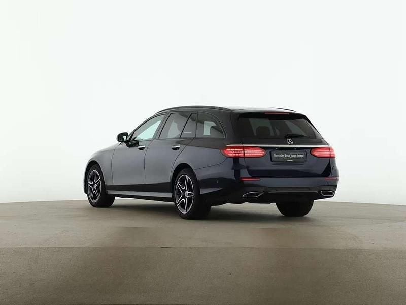 Gebraucht Mercedes E300 194 PS (142 kW) 2022 Schwarz Kombi