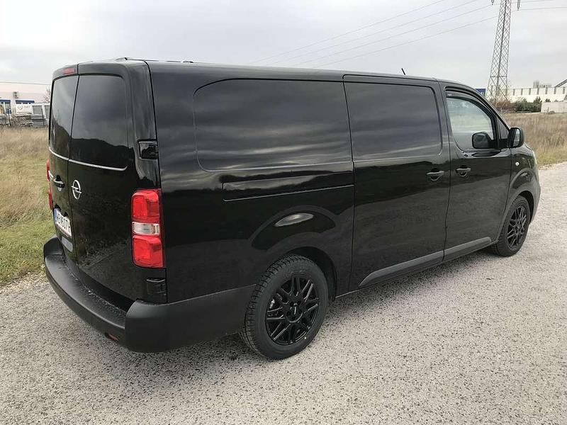 Gebraucht Opel Vivaro-e Combi 100 kW (136 PS) 2024 Schwarz Van